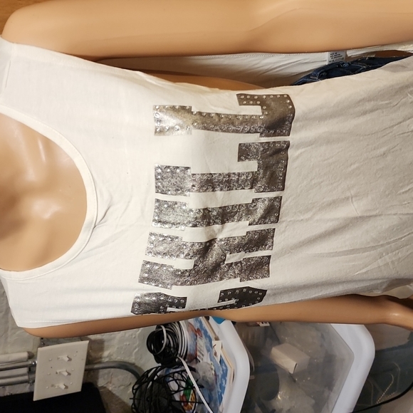 Womens Sleeveless Top - Picture 2 of 6